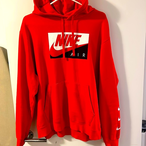 - Men’s red Nike sweater - Picture 1 of 4
